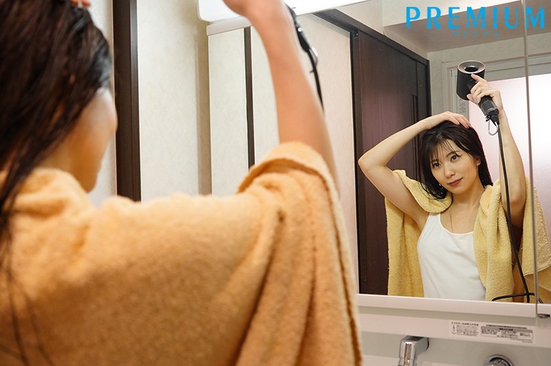 FANZA TVおすすめ作品「4周年記念 逢花が好きだ 山岸逢花と新婚同棲生活 朝起きたら隣に逢花がいて一緒に散歩して笑い合ってお風呂入ってセックスしまくる何気ない日常とピュアで淫らな記録」のエロ画像4